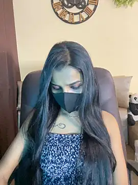 its_ur_flora Adlı Modelin Canlı XXX Sohbeti