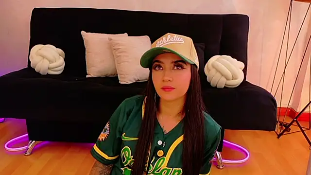 Chat +18 de EmmyEvans1 ao vivo