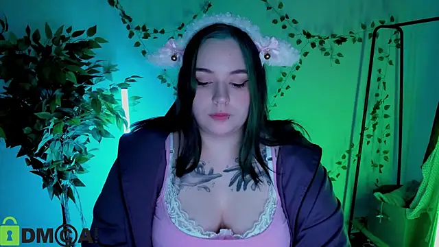 Mia_R0ss Adlı Modelin Canlı XXX Sohbeti