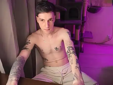 Pokazy przed kamerką – davesinner