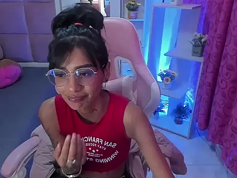 Chat +18 de KarlaSlutSkinny__ ao vivo