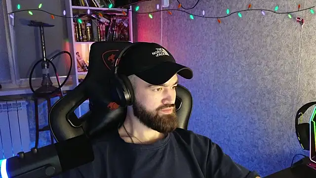 _Mostly_ Live XXX-chat