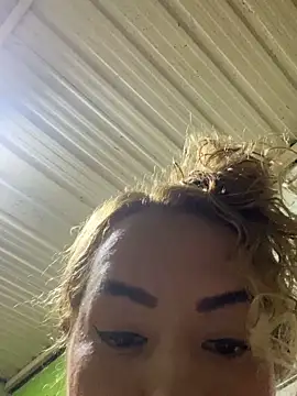 Brenda__222のライブXXXチャット