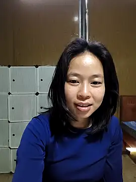 Cat-meow Adlı Modelin Canlı XXX Sohbeti