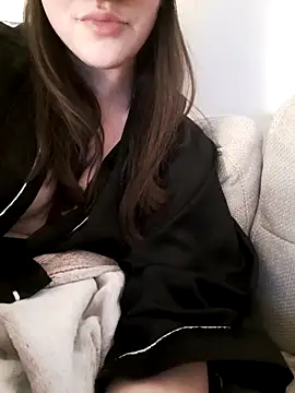 NastyYoungSlut Live XXX-chat