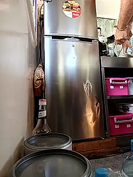 Živý XXX chat emiliemilf