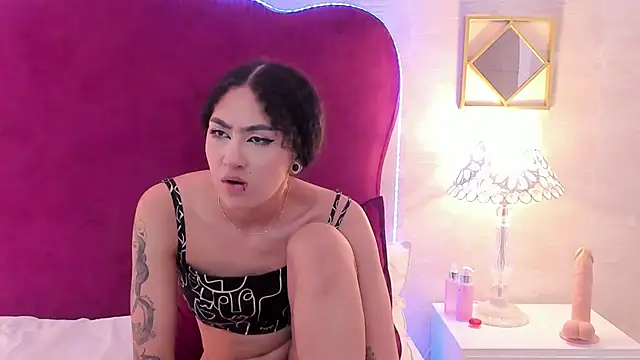 XXX chat uživo modela EllaEvanz