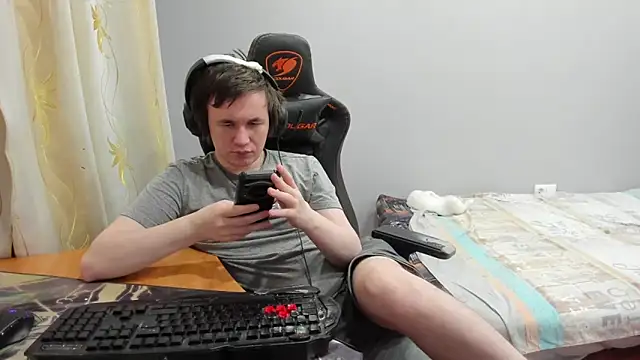 iliaskrislove লাইভ XXX চ্যাট