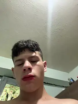 Andy12912 Adlı Modelin Web Kamerası Şovu