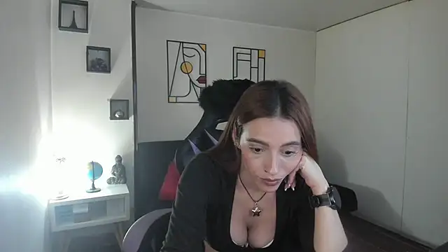 Chat +18 de kay_marie ao vivo