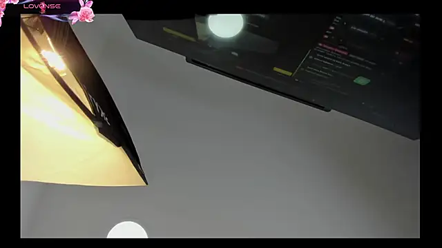 Chat +18 de Jessica_Beltrann ao vivo