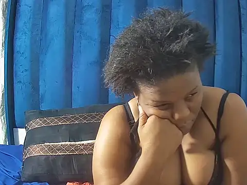 KinkyBoobs – webcam-show