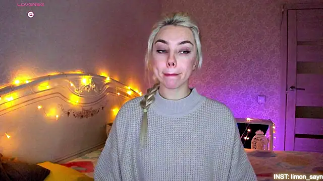 Chat +18 de LillyMoure_ ao vivo