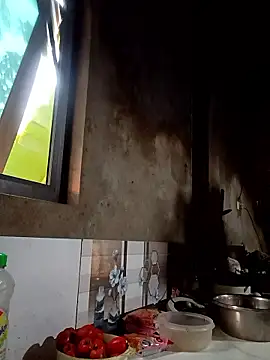 blonde_blg 即時 XXX 聊天