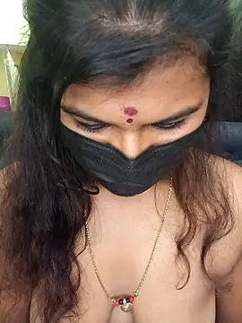 Show de Premalatha_28 na webcam