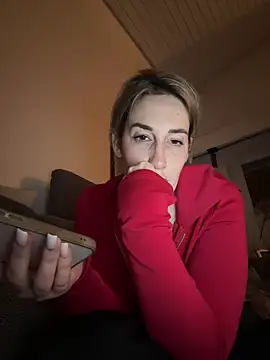 แชท XXX สดของ JuliaPrivat