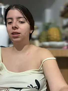 Cloew_Marz Live XXX-Chat