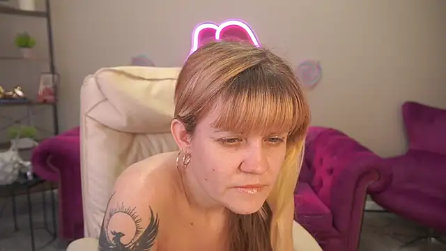 BellaLaPetit Live XXX-Chat