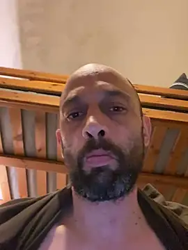 jackadi33: онлайн-секс-чат