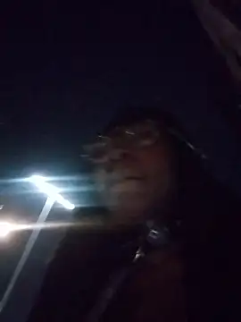 Chat XXX en directo de SynDarling6