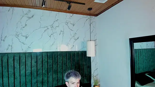 nicktorn: απευθείας συνομιλία ΧΧΧ