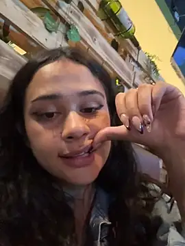 BabyKathy 即時 XXX 聊天