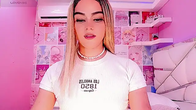 DaleskaSanchez élő XXX-chatje