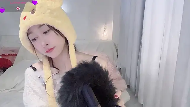 Fayebae_11 Show Webcam