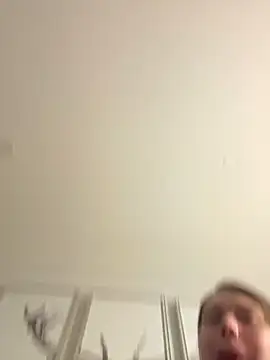 violetaurora95 Show in webcam