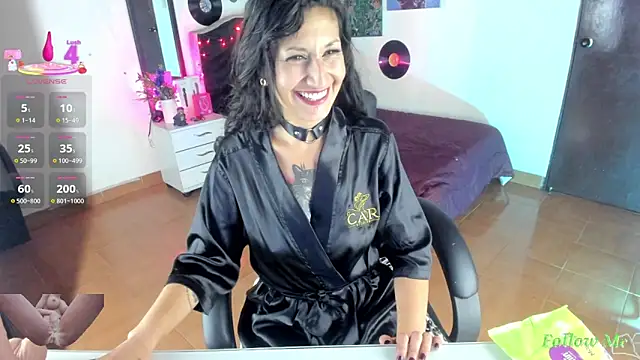 Chat +18 de vampirellaa_crazy_ ao vivo