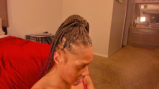 yiauana Adlı Modelin Canlı XXX Sohbeti