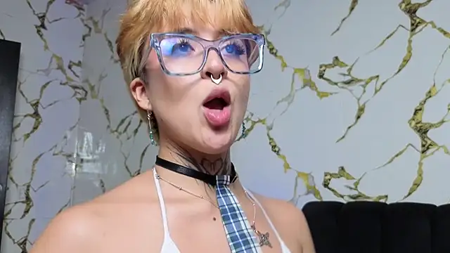 Chat XXX en directo de Rebeka-baker