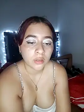 Chloe_Sky_loveのウェブカメラショー