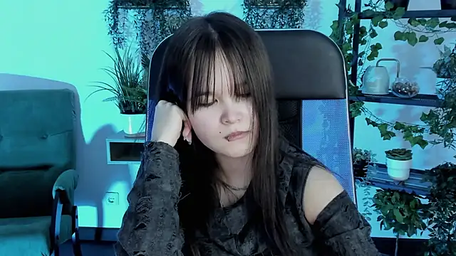 Elainebeness 即時 XXX 聊天