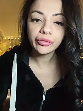 Layana_Ro Live XXX Chat