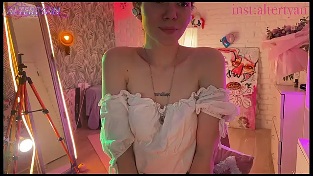 altertyan élő XXX-chatje