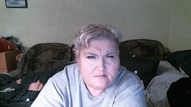 Lana555 在線直播表演