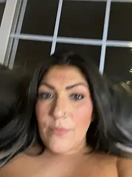 แชท XXX สดของ LittleMissEeve