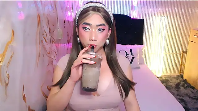 Czat XXX na żywo – SelfsuckmyBigBanna