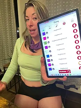 MiraKisss: вебкам-шоу