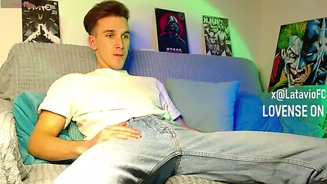 Midnighter_ Show Webcam