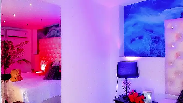 Keira_Fox31 Adlı Modelin Web Kamerası Şovu