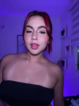 Chat XXX ao vivo de Zarahs_Blare1