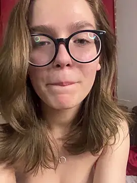 MyKittySayMeow Webcamshow