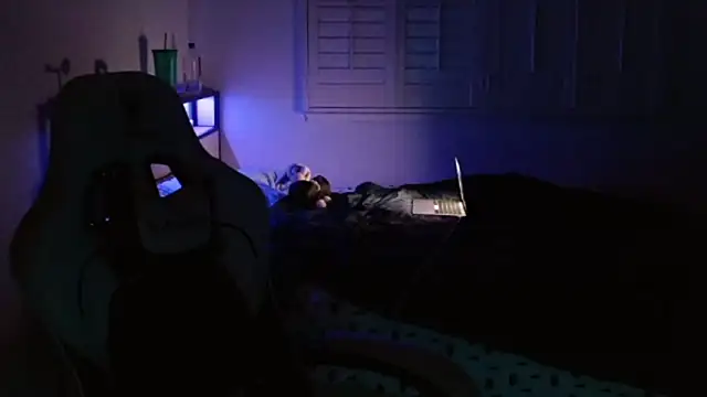 yourmila1 Chat XXX live