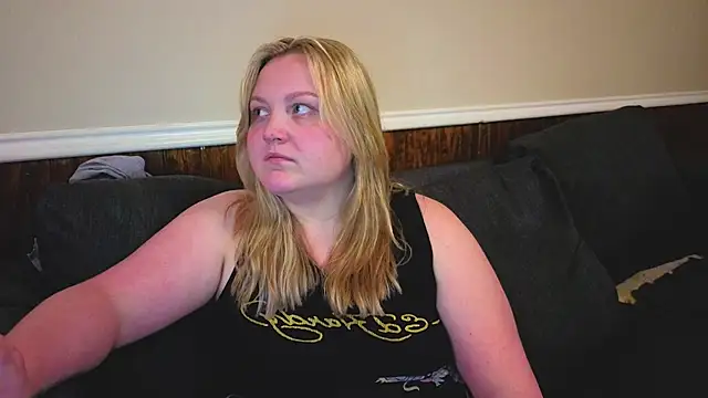 PhatAssBlond's Webcam Show