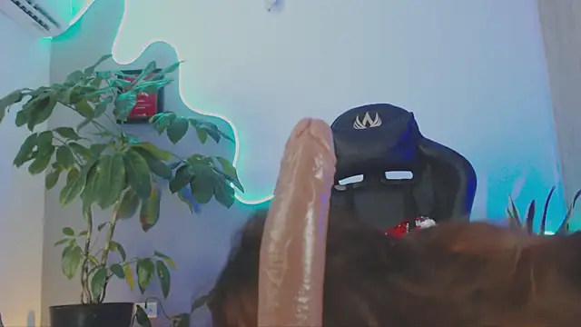 Chat +18 de LauPolett ao vivo