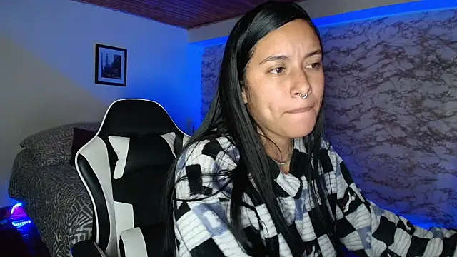 Camila_IRoose 라이브 XXX 채팅