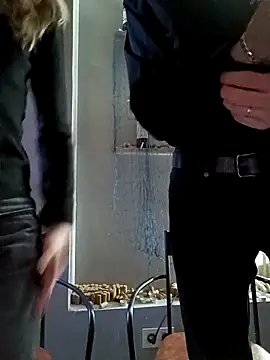 แชท XXX สดของ ricardo34mlg