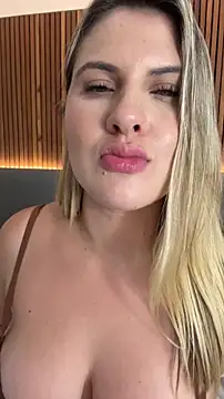 EmiilyAdams_'s Live XXX Chat